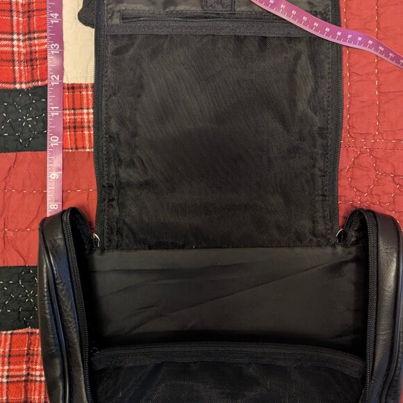 PENGUIN Hanging Toiletry Travel Bag NWOT - Picture 5 of 11